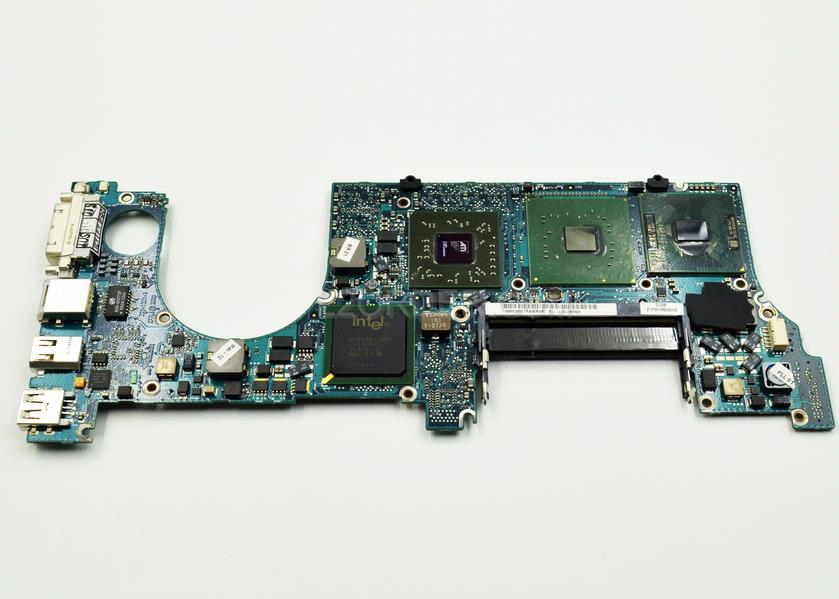 Apple MacBook Pro Unibody 15" A1150 2006 2.16 GHz Core Duo (T2600) Logic Board 820-1881-A