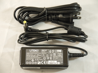 NEW AC Adapter PA-1300-04 for Acer Aspire One and Dell Inspiron Mini